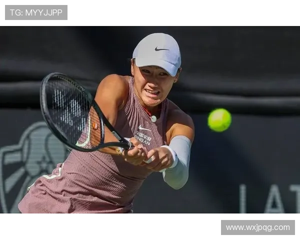 新星崛起网球赛场 21岁选手逆袭击败世界冠军引爆关注