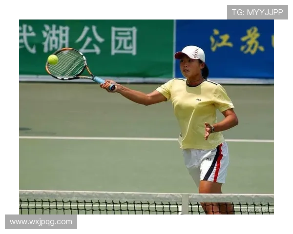 新赛季网球赛场再掀高潮多位名将上演精彩对决争夺年度荣耀桂冠战 新赛季网球赛场再掀高潮多位名将上演精彩对决争夺年度荣耀桂冠战