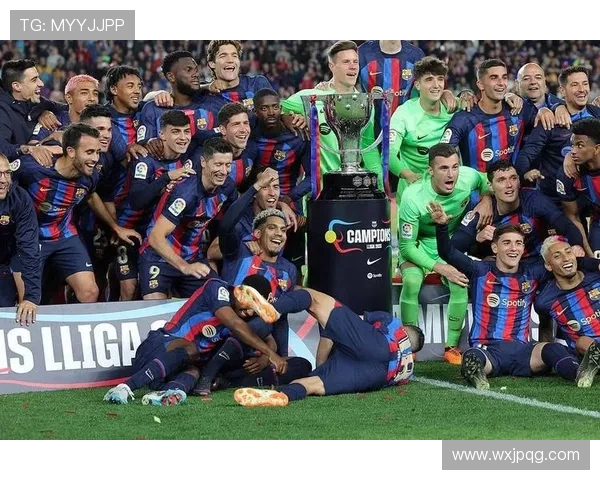 弗赖堡足球俱乐部百年坚守青训理念的德甲传奇之路从黑森林走向欧洲赛场