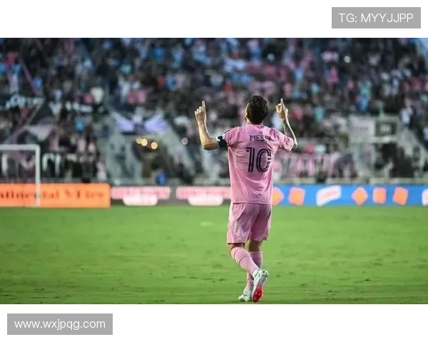 欧洲五大联赛最新动态：梅西回归巴萨引发热议 曼联逆袭豪门崛起